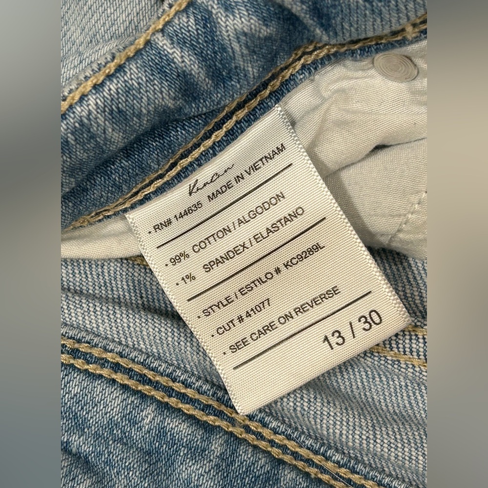 Kancan Classic Light Wash Women’s Wide-Leg Jeans size 13/30 - Picture 2 of 9